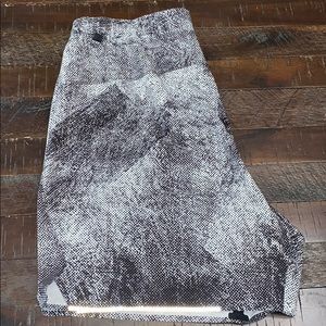 Lululemon 7” LAB shorts